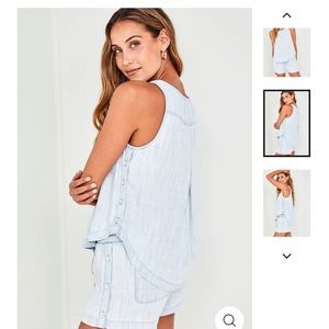 Bella Dahl side button tank in light blue / washed denim. New with tags. Size M.